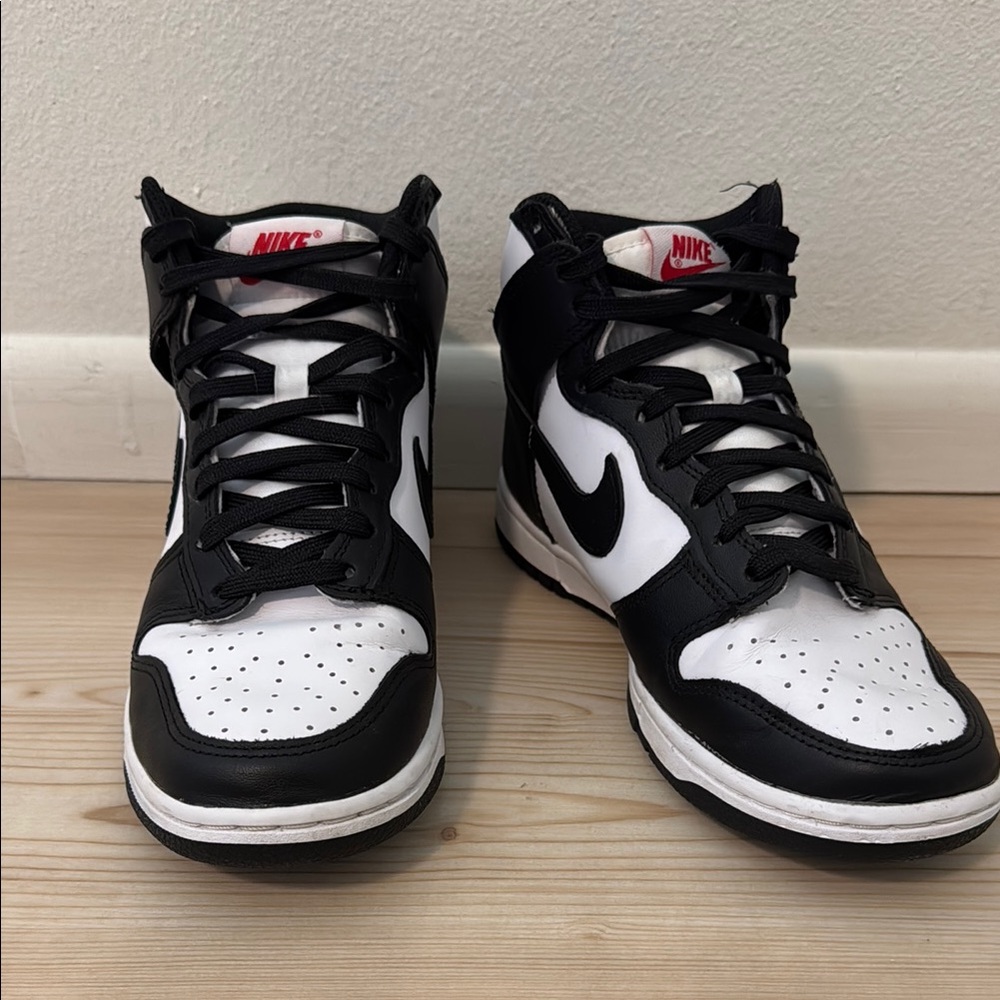 Nike Women’s Dunk High
